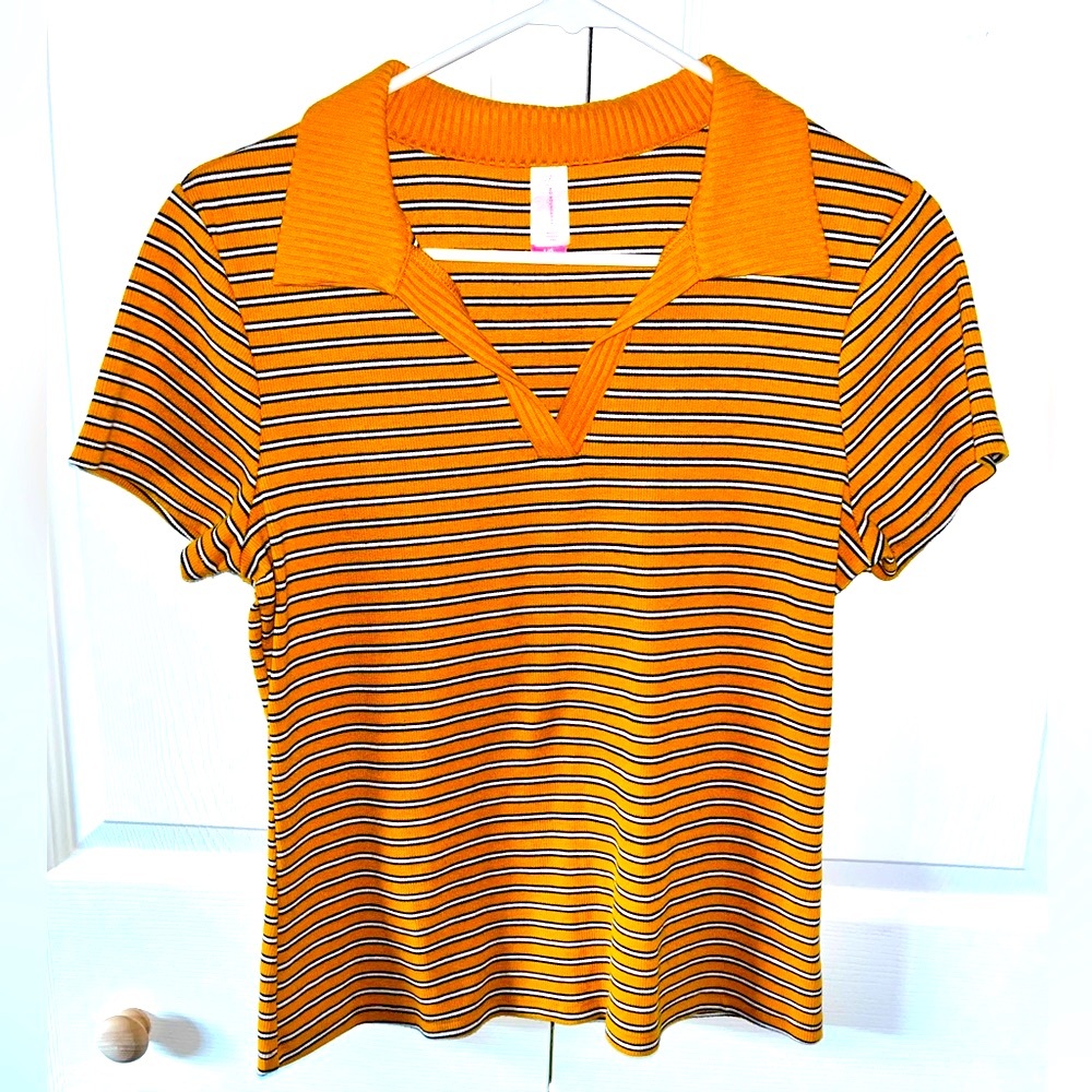 No Boundaries multicolored top used in great shape size woman's Large 11/13.